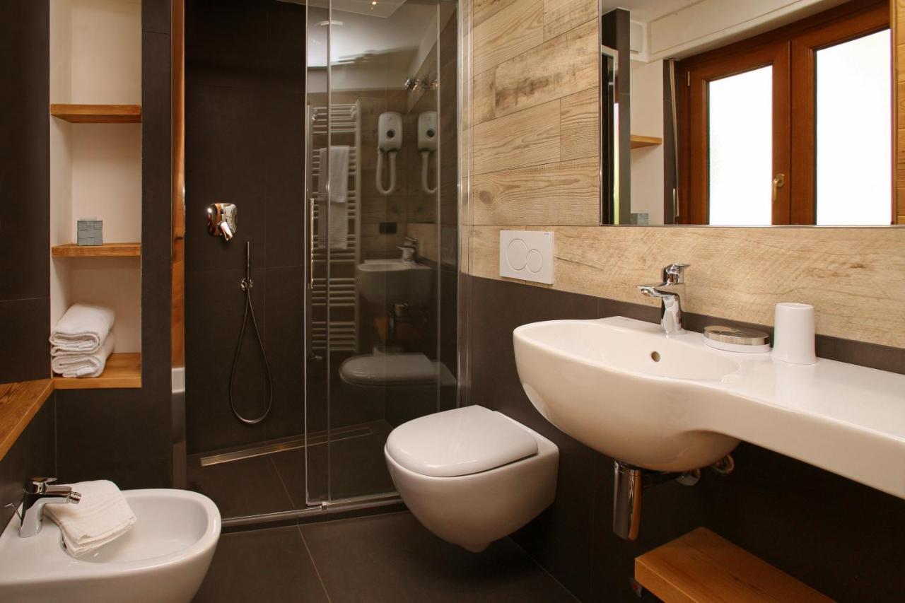 Hotel Biancaneve Oulx Kültér fotó