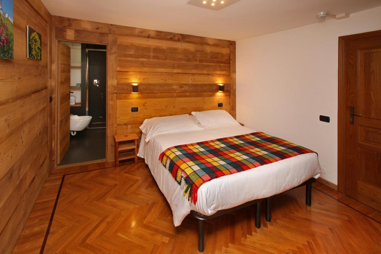 Hotel Biancaneve Oulx Kültér fotó